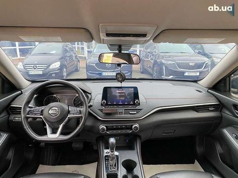 Nissan Altima 2020 - фото 12