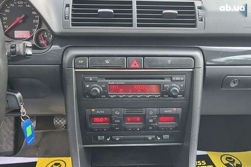 Audi A4 2004 - фото 15