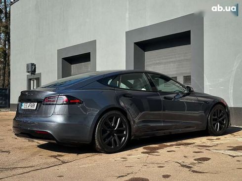 Tesla Model S 2022 - фото 9