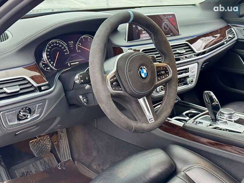 BMW 7 серия 2016 - фото 23