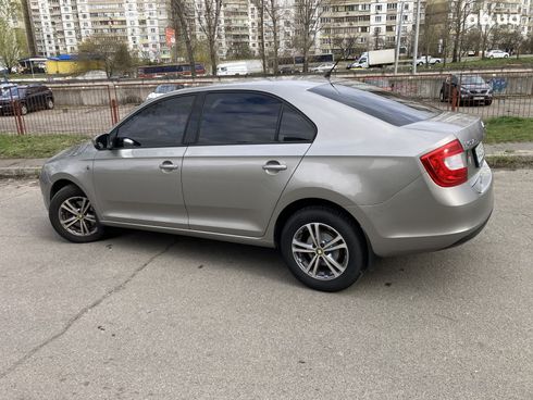 Skoda Rapid 2013 бежевый - фото 19