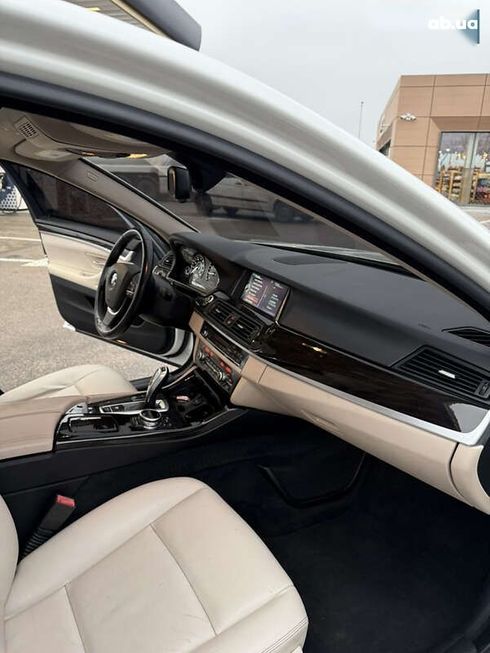 BMW 5 серия 2014 - фото 20