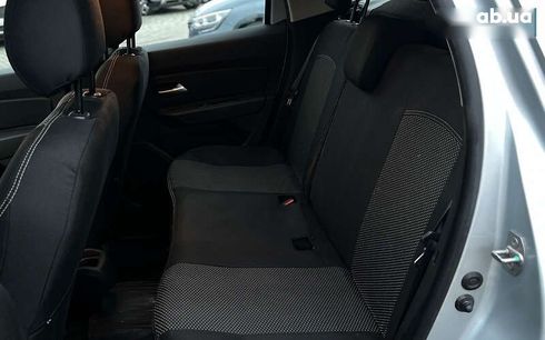 Renault Duster 2019 - фото 20