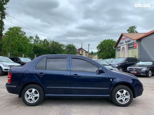 Skoda Fabia 2002 синий - фото 4