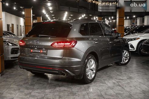 Volkswagen Touareg 2019 - фото 6