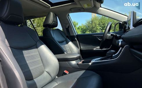 Toyota RAV4 2019 - фото 12