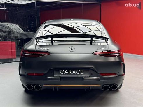 Mercedes-Benz AMG GT 4 2020 - фото 13