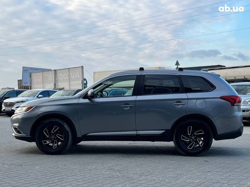 Mitsubishi Outlander 2017 серый - фото 11