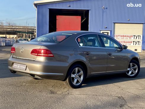 Volkswagen Passat 2011 коричневый - фото 3