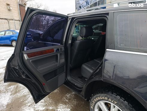 Volkswagen Touareg 2007 черный - фото 16