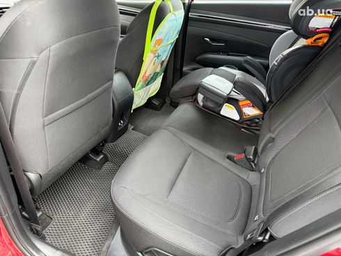 Hyundai Tucson 2023 красный - фото 15