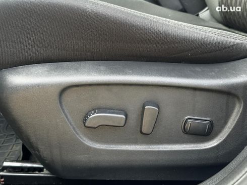 Nissan Rogue 2017 белый - фото 11