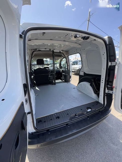 Renault Kangoo 2020 - фото 30