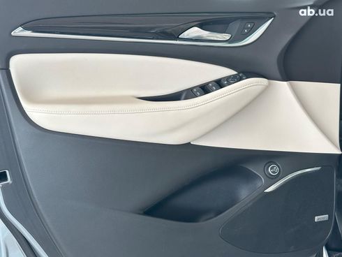 Buick Enclave 2023 серый - фото 26