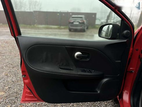 Nissan Note 2010 - фото 19