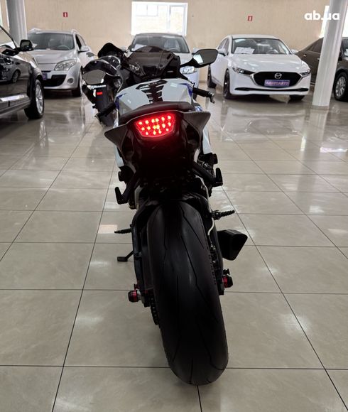 Honda CBR 2012 белый - фото 2
