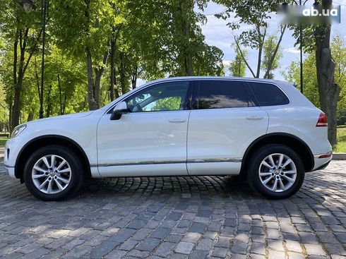 Volkswagen Touareg 2015 - фото 11