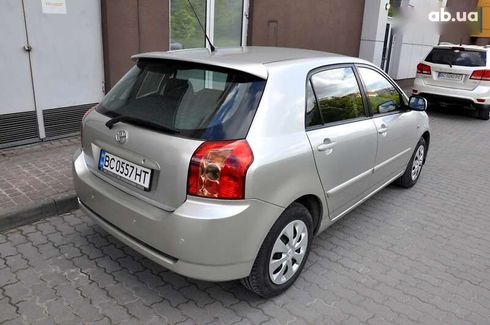 Toyota Corolla 2004 - фото 10
