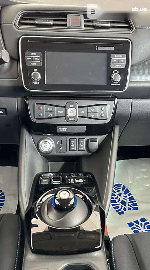 Nissan Leaf 2019 - фото 15