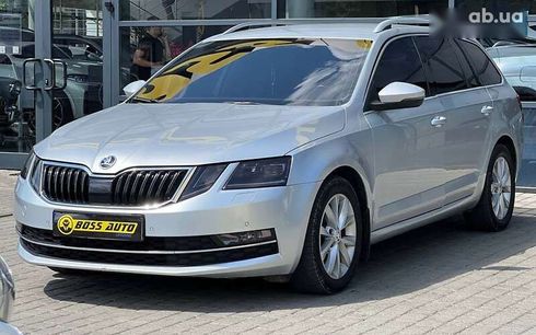 Skoda Octavia 2019 - фото 3