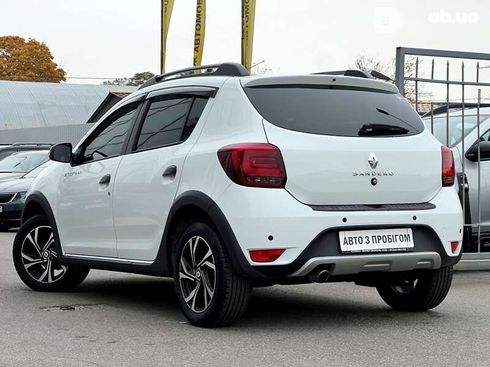 Renault Sandero Stepway 2020 - фото 3