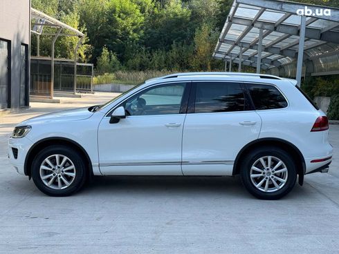 Volkswagen Touareg 2013 белый - фото 8