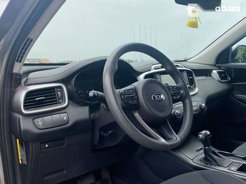 Kia Sorento 2017 - фото 11