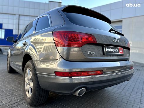 Audi Q7 2012 серый - фото 12