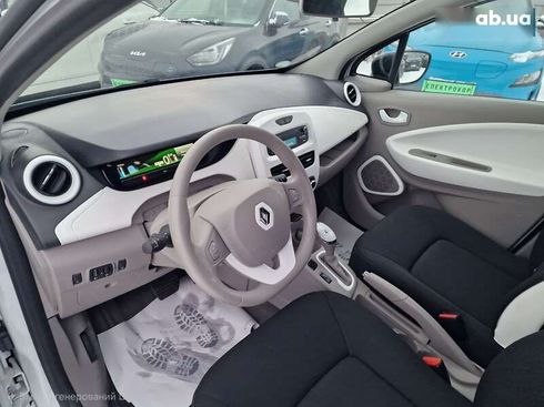 Renault Zoe 2017 - фото 22