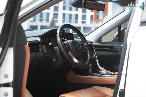 Lexus RX 2018 - фото 18