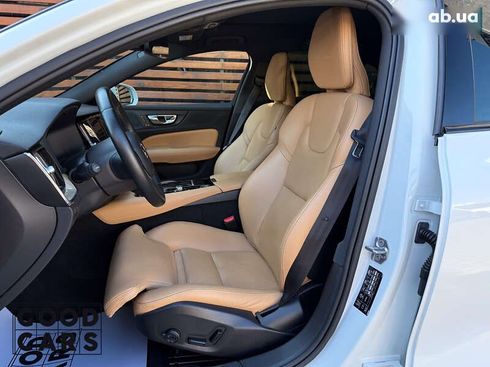 Volvo S60 2020 - фото 21