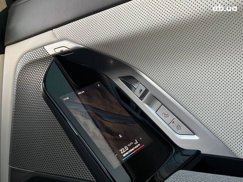 BMW i7 2023 белый - фото 22