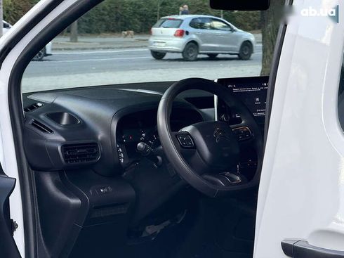 Citroёn Berlingo 2023 - фото 24