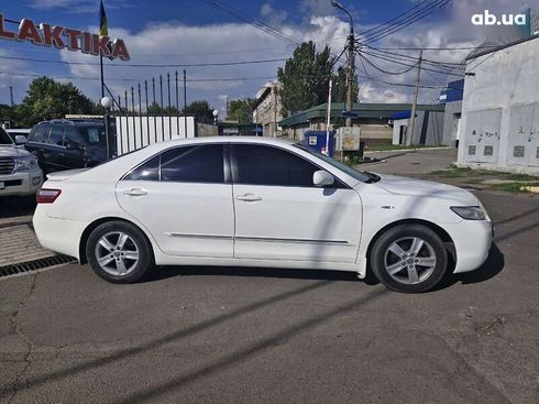 Toyota Camry 2008 - фото 7