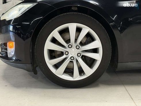 Tesla Model S 2016 - фото 16