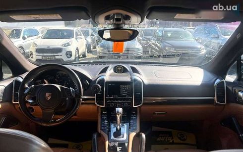 Porsche Cayenne 2012 - фото 18
