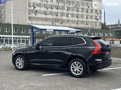 Volvo XC60 2019 - фото 4