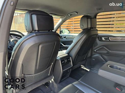 Porsche Cayenne 2018 - фото 25