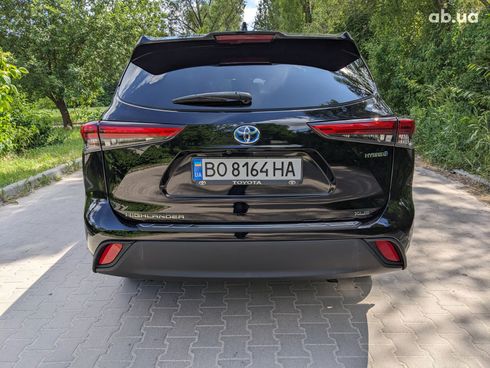 Toyota Highlander 2020 черный - фото 2