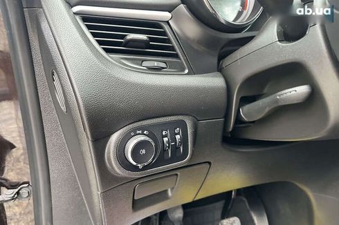 Opel Zafira 2012 - фото 11