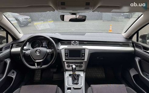 Volkswagen Passat 2017 - фото 11
