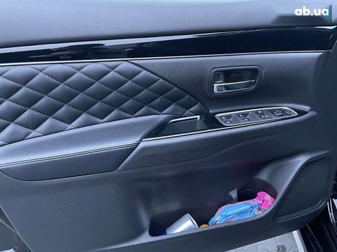 Mitsubishi Outlander 2019 - фото 7