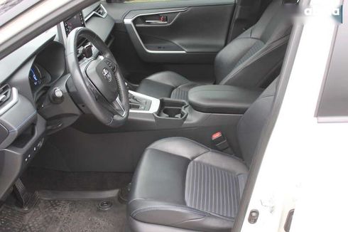 Toyota RAV4 2019 - фото 29