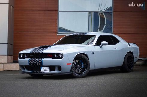 Dodge Challenger 2021 - фото 6
