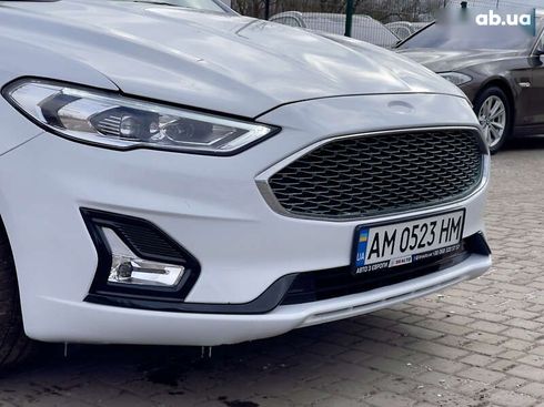 Ford Fusion 2019 - фото 8