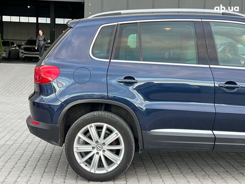 Volkswagen Tiguan 2016 синий - фото 10
