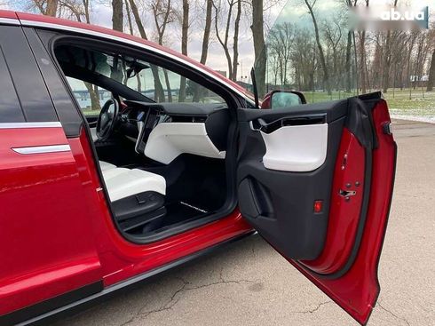 Tesla Model X 2019 - фото 17