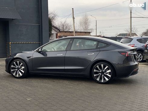 Tesla Model 3 2024 - фото 13