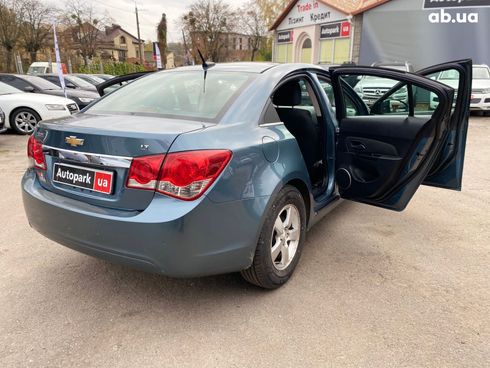 Chevrolet Cruze 2011 серый - фото 15