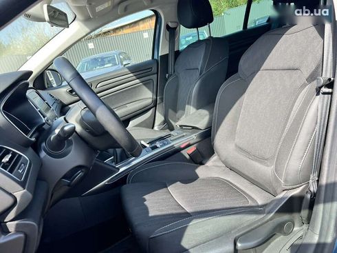 Renault Megane 2019 - фото 27